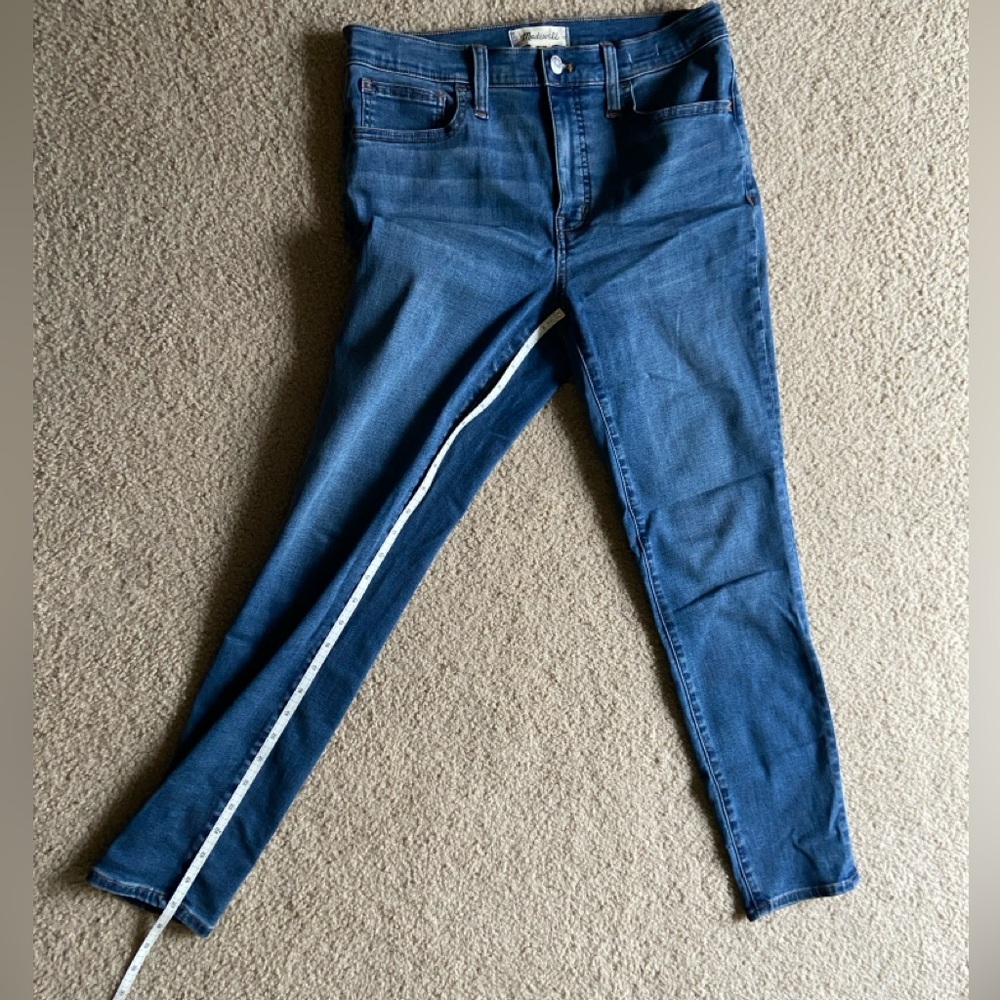 Madewell 9" Mid-Rise Roadtripper Supersoft Skinny Jeans in Hastings Wash, Sz27